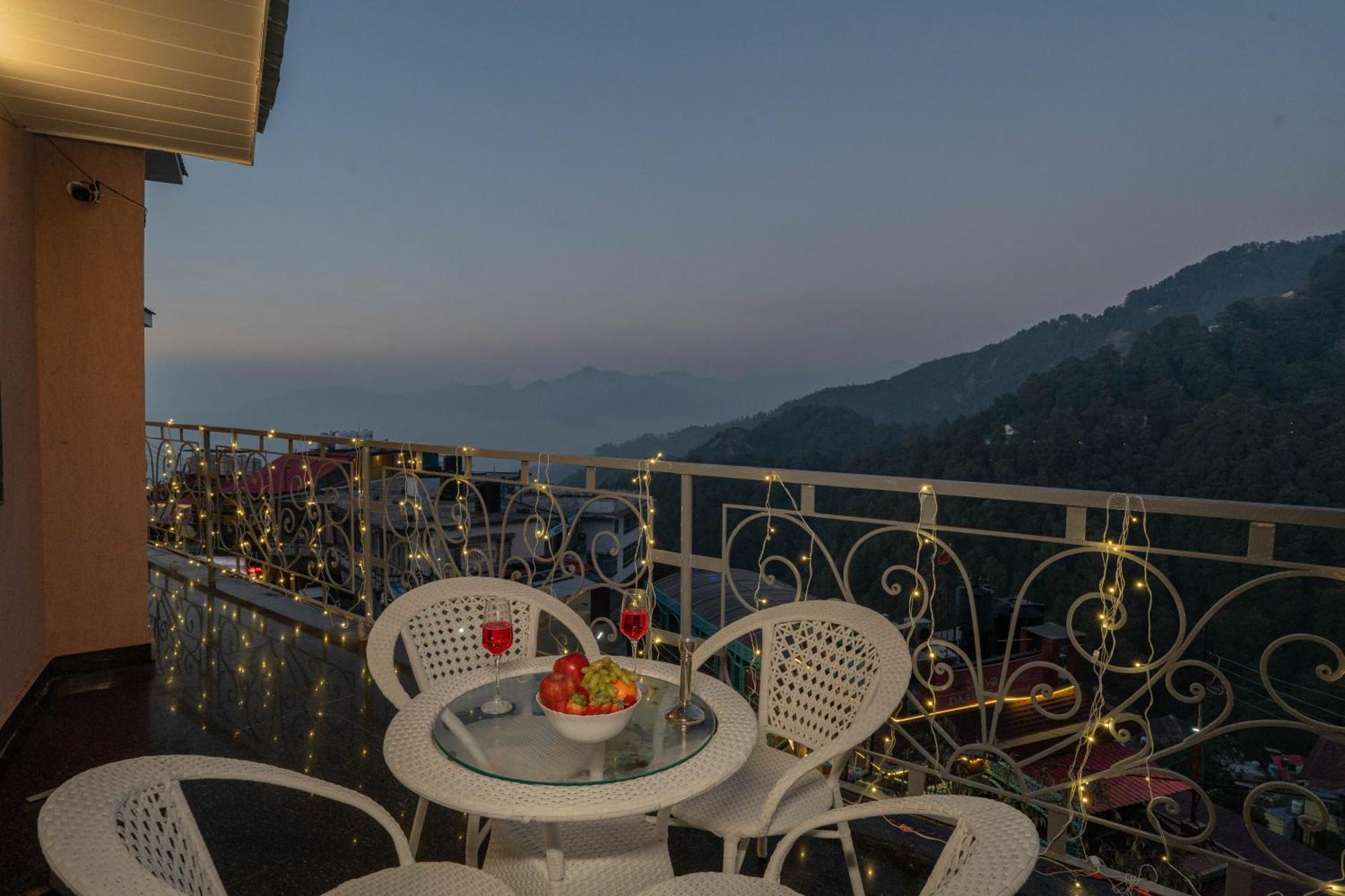 Perfectstayz Premium At Mall Road Mussoorie Exterior foto
