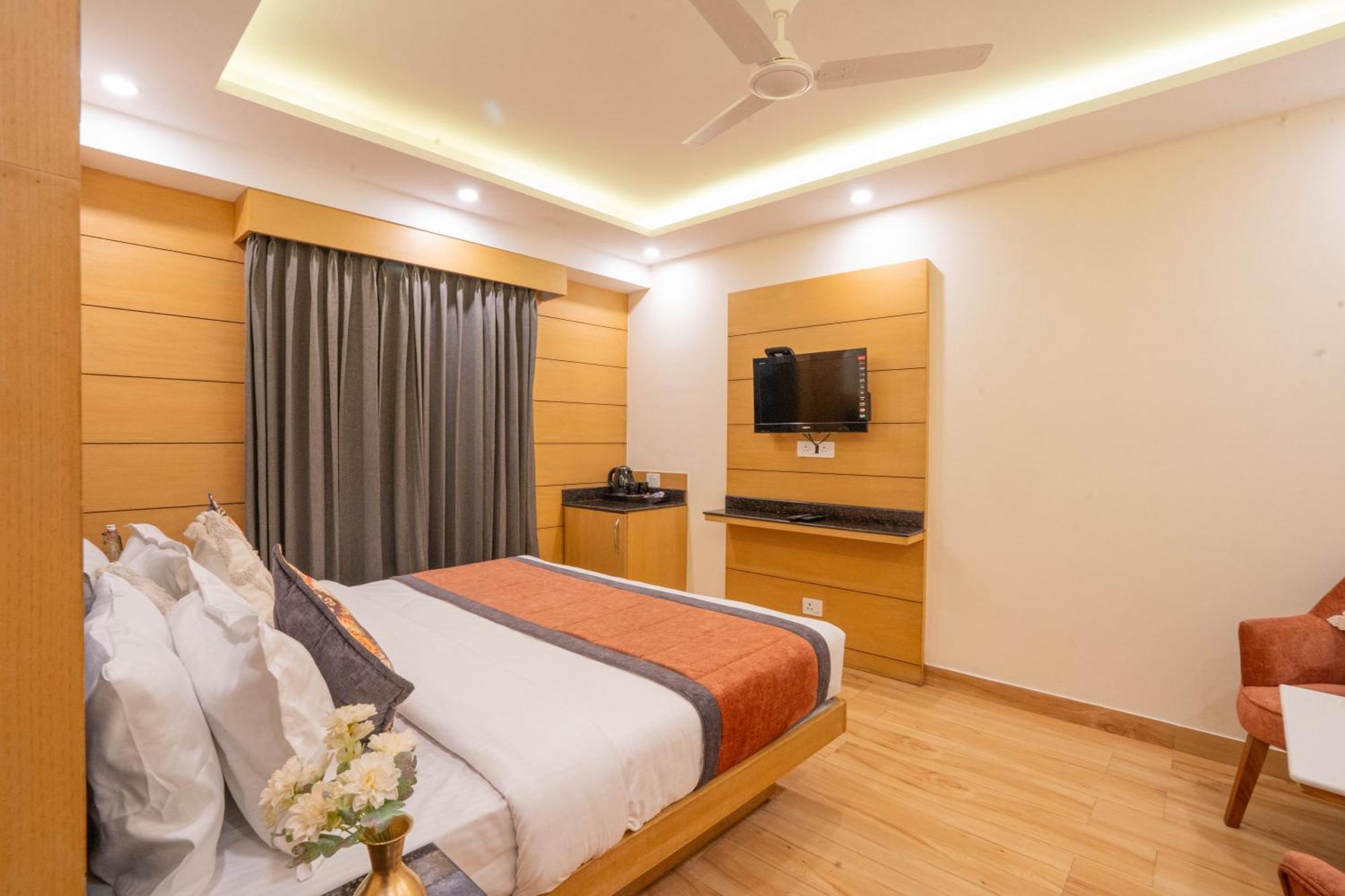 Perfectstayz Premium At Mall Road Mussoorie Exterior foto