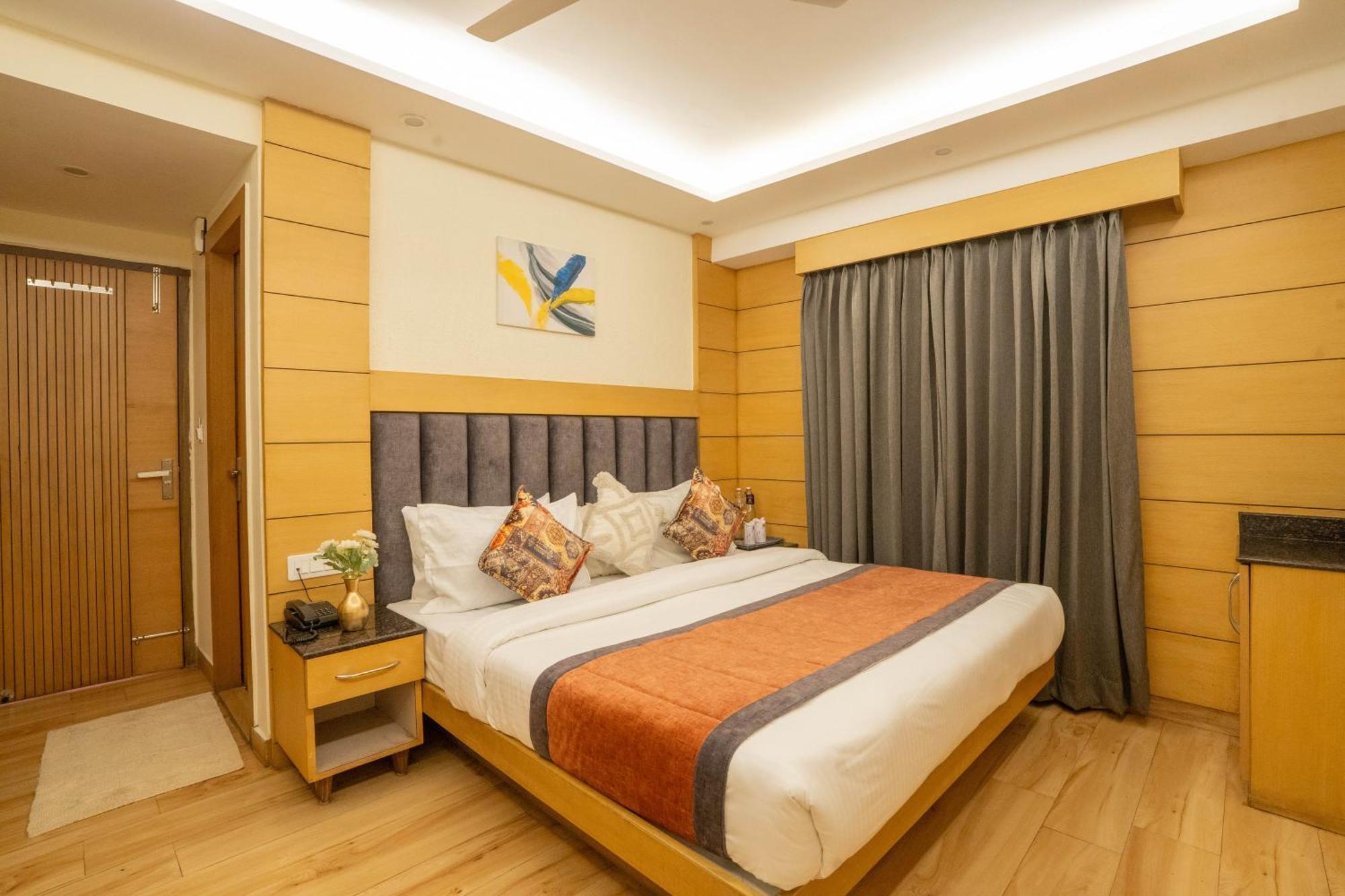 Perfectstayz Premium At Mall Road Mussoorie Exterior foto
